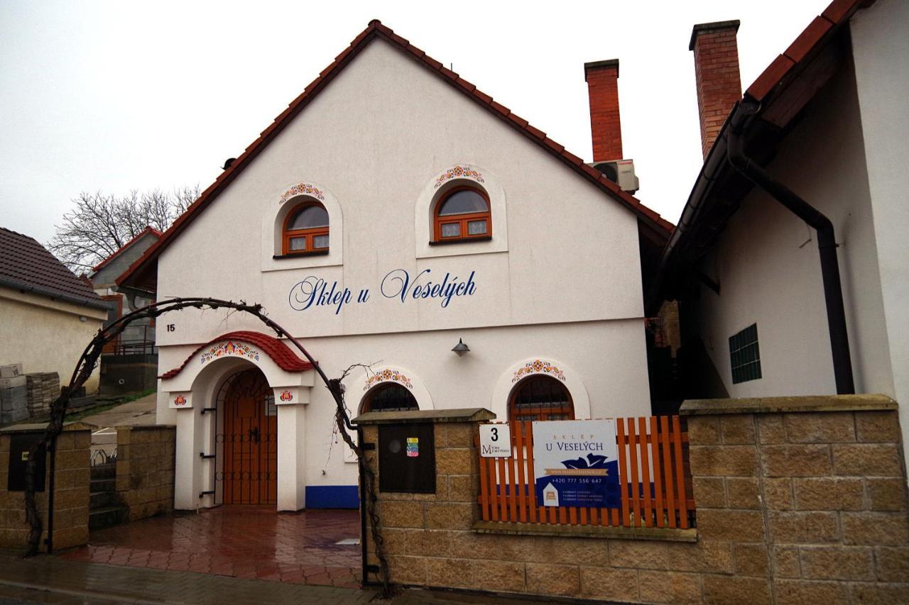 Sklep U Veselych Lägenhet Mutěnice Exteriör bild