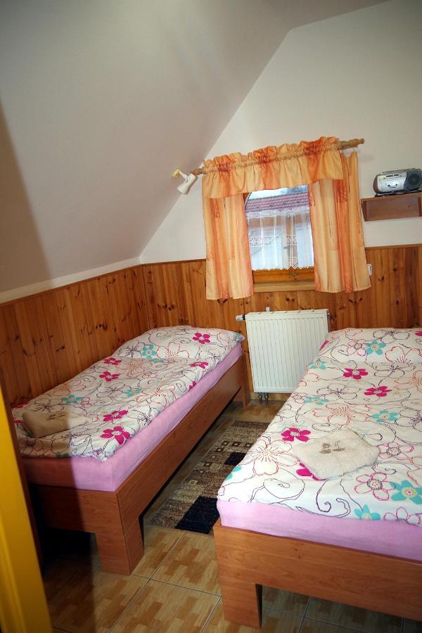 Sklep U Veselych Lägenhet Mutěnice Exteriör bild
